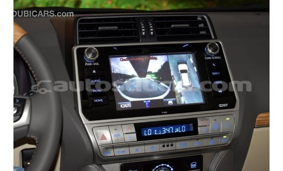 Acheter Import Voiture Toyota Prado Blanc à Import - Dubai, Anse-la-Raye Acheter Import Voiture Toyota Prado Blanc à Import - Dubai, Anse-la-Raye