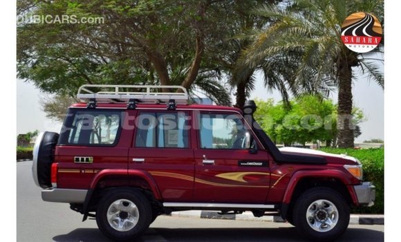 Acheter Import Voiture Toyota Land Cruiser Rouge à Import - Dubai, Anse-la-Raye Acheter Import Voiture Toyota Land Cruiser Rouge à Import - Dubai, Anse-la-Raye