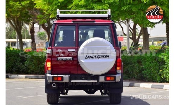 Acheter Import Voiture Toyota Land Cruiser Rouge à Import - Dubai, Anse-la-Raye Acheter Import Voiture Toyota Land Cruiser Rouge à Import - Dubai, Anse-la-Raye
