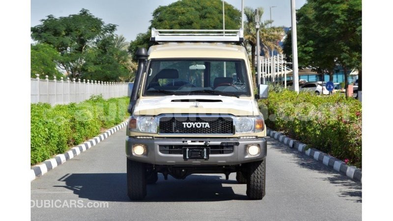 Big with watermark toyota land cruiser anse la raye import dubai 3116