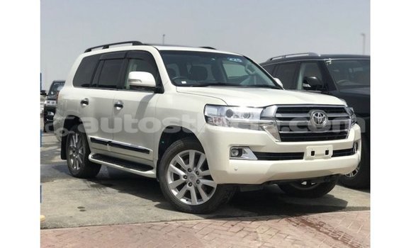 Buy Import Toyota Land Cruiser White Car in Import - Dubai in Anse-la-Raye Buy Import Toyota Land Cruiser White Car in Import - Dubai in Anse-la-Raye