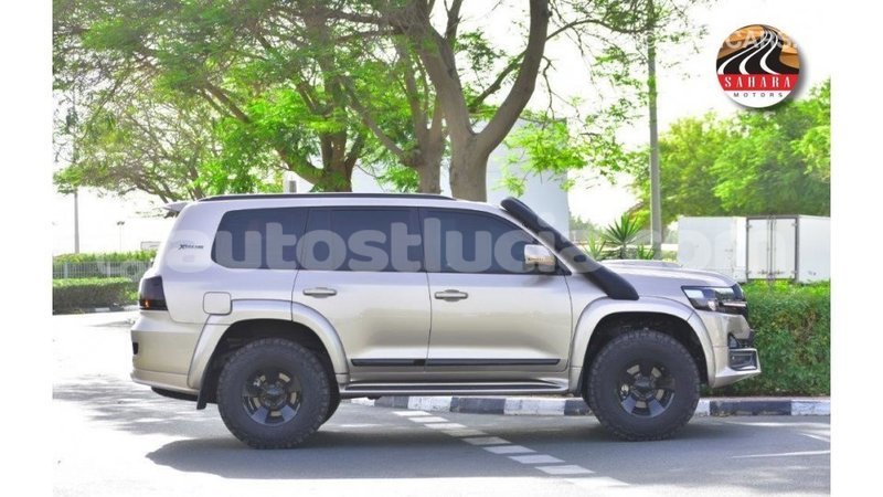 Big with watermark toyota land cruiser anse la raye import dubai 3121