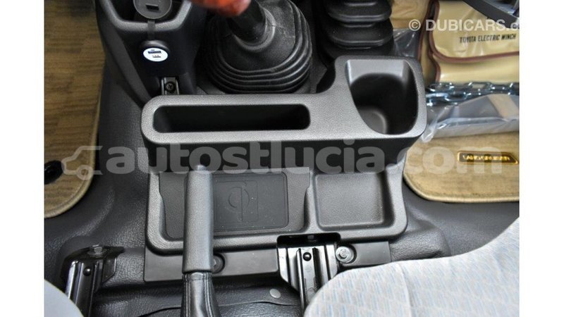 Big with watermark toyota land cruiser anse la raye import dubai 3127