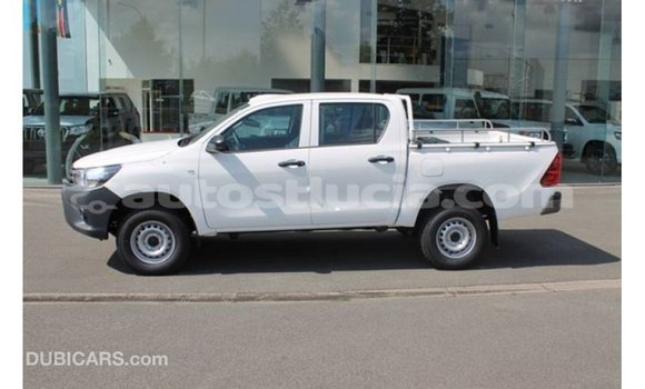 Acheter Import Voiture Toyota Hilux Blanc à Import - Dubai, Anse-la-Raye Acheter Import Voiture Toyota Hilux Blanc à Import - Dubai, Anse-la-Raye