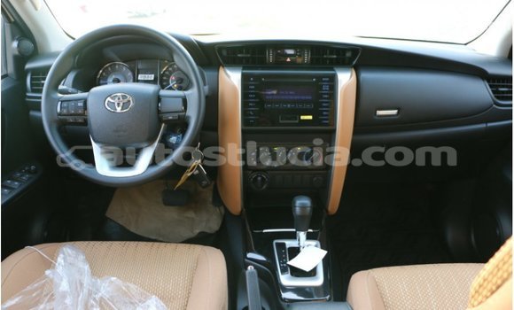 Buy Import Toyota Fortuner Black Car in Import - Dubai in Anse-la-Raye Buy Import Toyota Fortuner Black Car in Import - Dubai in Anse-la-Raye