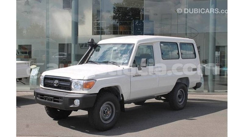 Big with watermark toyota land cruiser anse la raye import dubai 3137