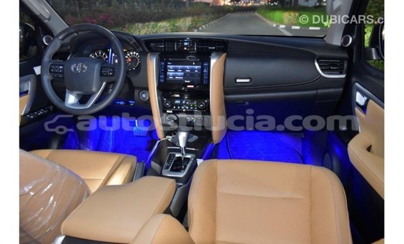 Acheter Import Voiture Toyota Fortuner Noir à Import - Dubai, Anse-la-Raye Acheter Import Voiture Toyota Fortuner Noir à Import - Dubai, Anse-la-Raye