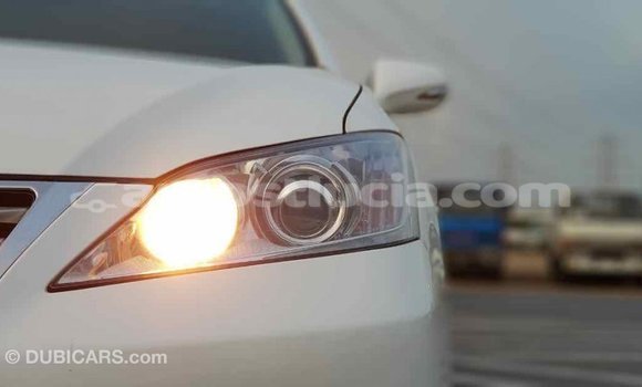 Buy Import Lexus ES White Car in Import - Dubai in Anse-la-Raye Buy Import Lexus ES White Car in Import - Dubai in Anse-la-Raye