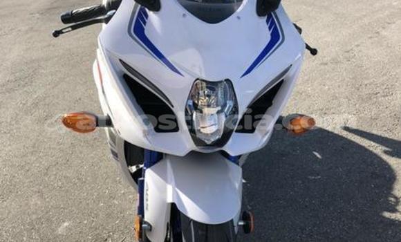 Buy New Suzuki GSX–R White Bike in Castries in Castries Buy New Suzuki GSX–R White Bike in Castries in Castries