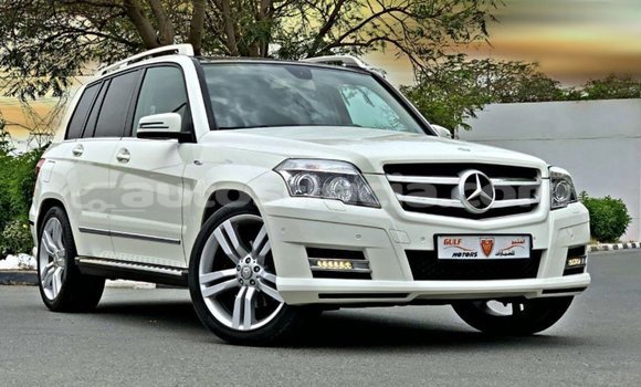 Buy Import Mercedes-Benz 190 (W201) White Car in Import - Dubai in Anse-la-Raye