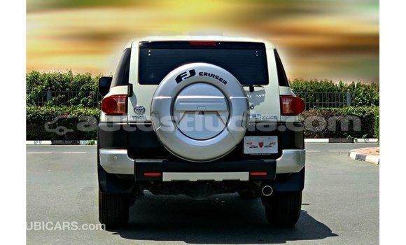 Buy Import Toyota FJ Cruiser White Car in Import - Dubai in Anse-la-Raye Buy Import Toyota FJ Cruiser White Car in Import - Dubai in Anse-la-Raye