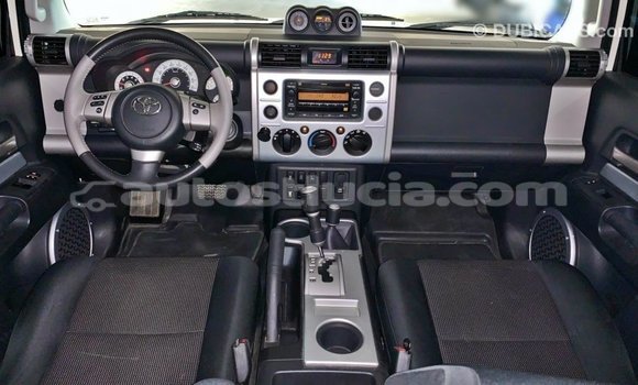 Buy Import Toyota FJ Cruiser White Car in Import - Dubai in Anse-la-Raye Buy Import Toyota FJ Cruiser White Car in Import - Dubai in Anse-la-Raye