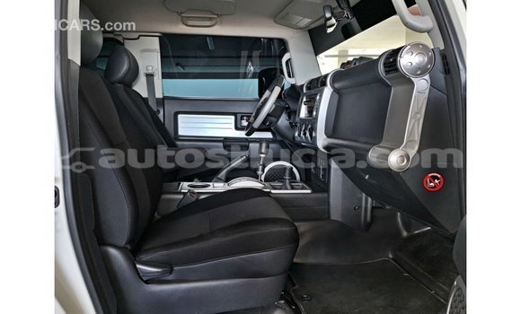 Buy Import Toyota FJ Cruiser White Car in Import - Dubai in Anse-la-Raye Buy Import Toyota FJ Cruiser White Car in Import - Dubai in Anse-la-Raye