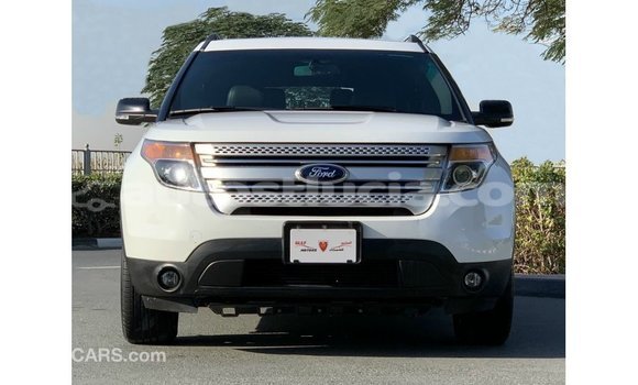 Buy Import Ford Explorer White Car in Import - Dubai in Anse-la-Raye Buy Import Ford Explorer White Car in Import - Dubai in Anse-la-Raye