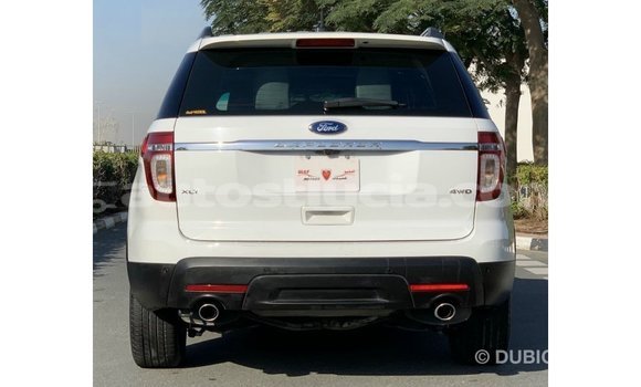 Buy Import Ford Explorer White Car in Import - Dubai in Anse-la-Raye Buy Import Ford Explorer White Car in Import - Dubai in Anse-la-Raye