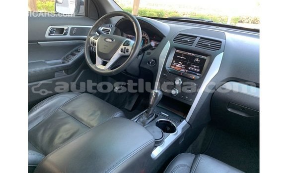 Buy Import Ford Explorer White Car in Import - Dubai in Anse-la-Raye Buy Import Ford Explorer White Car in Import - Dubai in Anse-la-Raye
