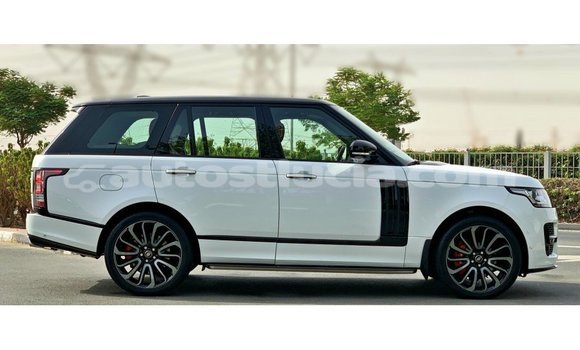 Buy Import Land Rover Range Rover White Car in Import - Dubai in Anse-la-Raye Buy Import Land Rover Range Rover White Car in Import - Dubai in Anse-la-Raye