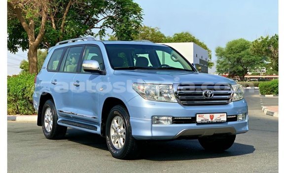 Buy Import Toyota Land Cruiser Blue Car in Import - Dubai in Anse-la-Raye