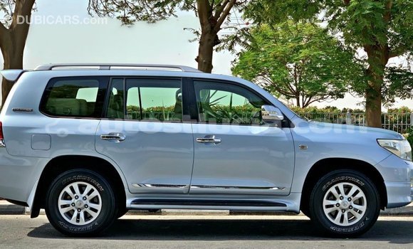 Buy Import Toyota Land Cruiser Blue Car in Import - Dubai in Anse-la-Raye Buy Import Toyota Land Cruiser Blue Car in Import - Dubai in Anse-la-Raye