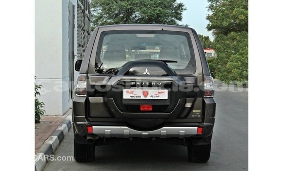 Buy Import Mitsubishi Pajero Brown Car in Import - Dubai in Anse-la-Raye Buy Import Mitsubishi Pajero Brown Car in Import - Dubai in Anse-la-Raye