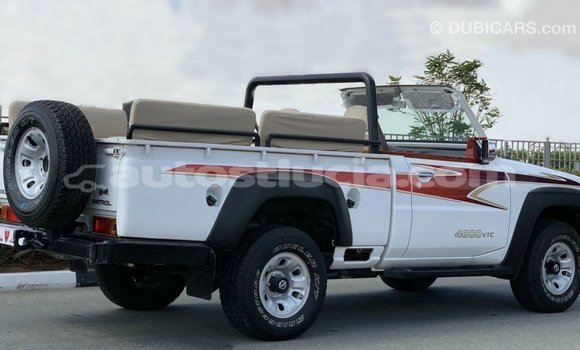 Buy Import Nissan Patrol White Car in Import - Dubai in Anse-la-Raye Buy Import Nissan Patrol White Car in Import - Dubai in Anse-la-Raye