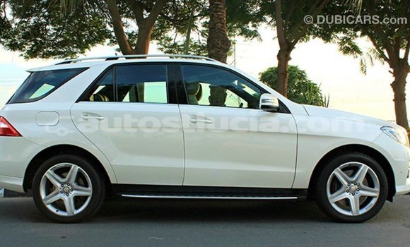 Buy Import Mercedes-Benz 190 (W201) White Car in Import - Dubai in Anse-la-Raye Buy Import Mercedes-Benz 190 (W201) White Car in Import - Dubai in Anse-la-Raye