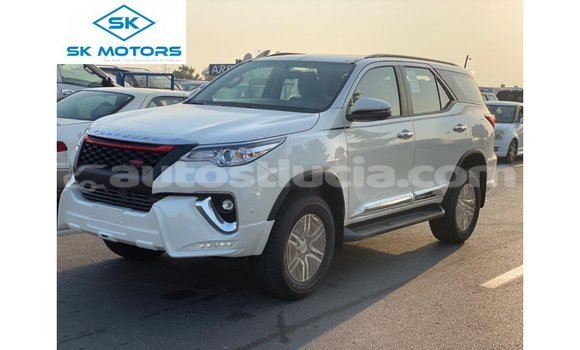 Buy Import Toyota Fortuner White Car in Import - Dubai in Anse-la-Raye