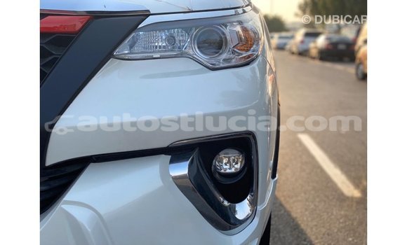 Buy Import Toyota Fortuner White Car in Import - Dubai in Anse-la-Raye Buy Import Toyota Fortuner White Car in Import - Dubai in Anse-la-Raye