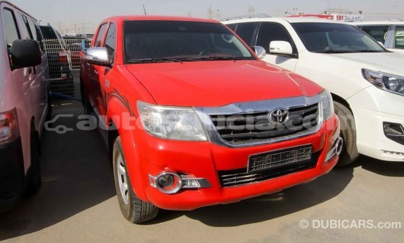 Acheter Import Voiture Toyota Hilux Rouge à Import - Dubai, Anse-la-Raye Acheter Import Voiture Toyota Hilux Rouge à Import - Dubai, Anse-la-Raye
