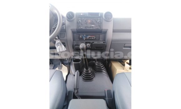 Buy Import Toyota Land Cruiser White Car in Import - Dubai in Anse-la-Raye Buy Import Toyota Land Cruiser White Car in Import - Dubai in Anse-la-Raye
