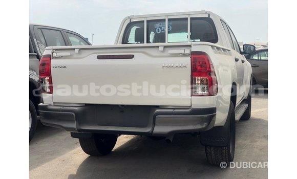 Buy Import Toyota Hilux White Car in Import - Dubai in Anse-la-Raye Buy Import Toyota Hilux White Car in Import - Dubai in Anse-la-Raye