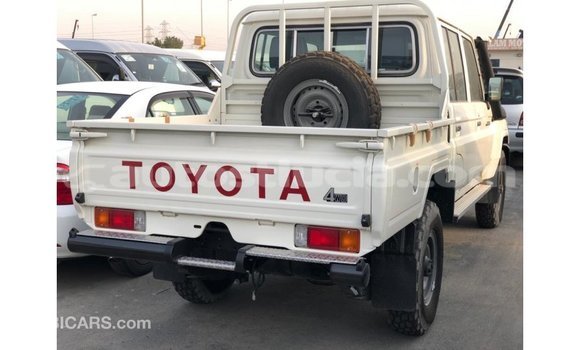 Buy Import Toyota Land Cruiser White Car in Import - Dubai in Anse-la-Raye Buy Import Toyota Land Cruiser White Car in Import - Dubai in Anse-la-Raye