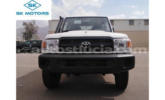 Buy Import Toyota Land Cruiser White Car in Import - Dubai in Anse-la-Raye