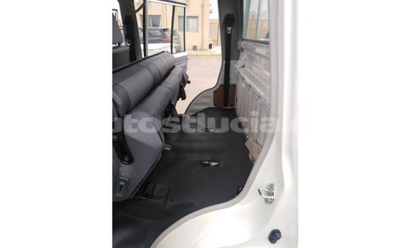 Buy Import Toyota Land Cruiser White Car in Import - Dubai in Anse-la-Raye Buy Import Toyota Land Cruiser White Car in Import - Dubai in Anse-la-Raye
