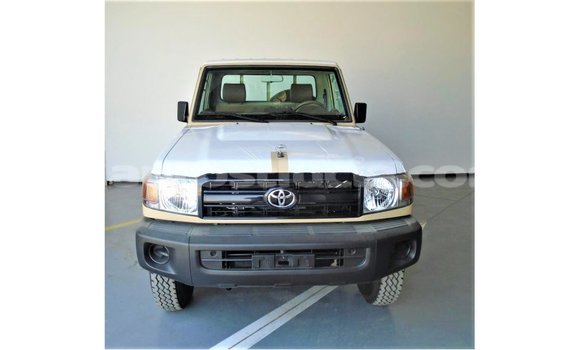 Buy Import Toyota Land Cruiser Beige Car in Import - Dubai in Anse-la-Raye Buy Import Toyota Land Cruiser Beige Car in Import - Dubai in Anse-la-Raye
