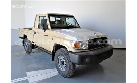 Buy Import Toyota Land Cruiser Beige Car in Import - Dubai in Anse-la-Raye Buy Import Toyota Land Cruiser Beige Car in Import - Dubai in Anse-la-Raye