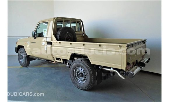Buy Import Toyota Land Cruiser Beige Car in Import - Dubai in Anse-la-Raye Buy Import Toyota Land Cruiser Beige Car in Import - Dubai in Anse-la-Raye