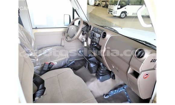 Buy Import Toyota Land Cruiser Beige Car in Import - Dubai in Anse-la-Raye Buy Import Toyota Land Cruiser Beige Car in Import - Dubai in Anse-la-Raye
