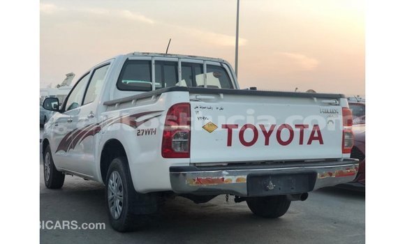 Buy Import Toyota Hilux White Car in Import - Dubai in Anse-la-Raye Buy Import Toyota Hilux White Car in Import - Dubai in Anse-la-Raye