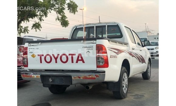 Buy Import Toyota Hilux White Car in Import - Dubai in Anse-la-Raye Buy Import Toyota Hilux White Car in Import - Dubai in Anse-la-Raye
