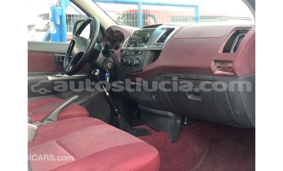 Buy Import Toyota Hilux White Car in Import - Dubai in Anse-la-Raye Buy Import Toyota Hilux White Car in Import - Dubai in Anse-la-Raye