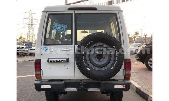 Buy Import Toyota Land Cruiser White Car in Import - Dubai in Anse-la-Raye Buy Import Toyota Land Cruiser White Car in Import - Dubai in Anse-la-Raye