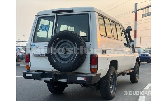 Buy Import Toyota Land Cruiser White Car in Import - Dubai in Anse-la-Raye Buy Import Toyota Land Cruiser White Car in Import - Dubai in Anse-la-Raye