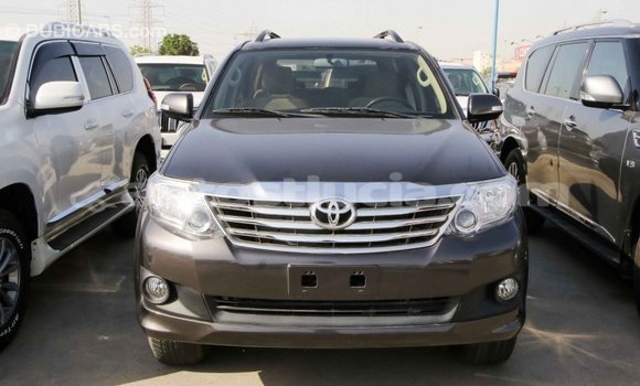 Acheter Import Voiture Toyota Fortuner Autre à Import - Dubai, Anse-la-Raye Acheter Import Voiture Toyota Fortuner Autre à Import - Dubai, Anse-la-Raye