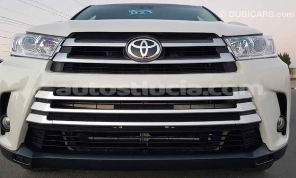 Buy Import Toyota Highlander White Car in Import - Dubai in Anse-la-Raye Buy Import Toyota Highlander White Car in Import - Dubai in Anse-la-Raye