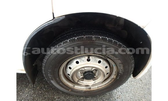 Buy Import Suzuki Every White Truck in Import - Dubai in Anse-la-Raye Buy Import Suzuki Every White Truck in Import - Dubai in Anse-la-Raye