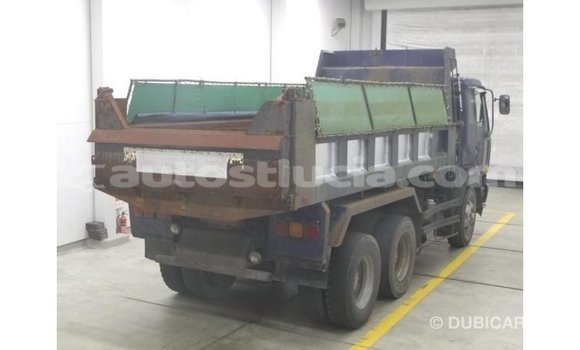 Acheter Import Utilitaire Nissan Evalia Bleu à Import - Dubai, Anse-la-Raye Acheter Import Utilitaire Nissan Evalia Bleu à Import - Dubai, Anse-la-Raye