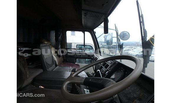 Acheter Import Utilitaire Nissan Evalia Bleu à Import - Dubai, Anse-la-Raye Acheter Import Utilitaire Nissan Evalia Bleu à Import - Dubai, Anse-la-Raye