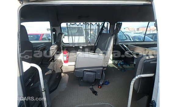 Buy Import Nissan Caravan White Car in Import - Dubai in Anse-la-Raye Buy Import Nissan Caravan White Car in Import - Dubai in Anse-la-Raye