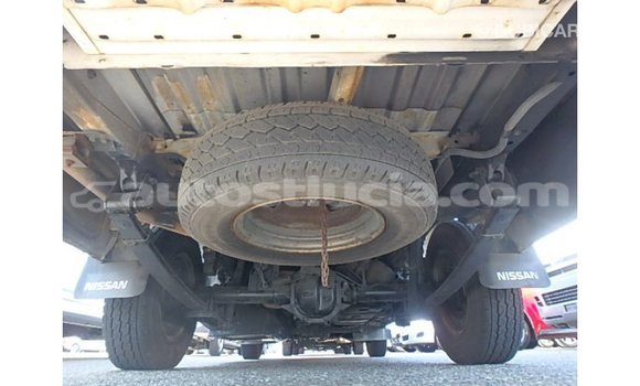 Buy Import Nissan Caravan White Car in Import - Dubai in Anse-la-Raye Buy Import Nissan Caravan White Car in Import - Dubai in Anse-la-Raye